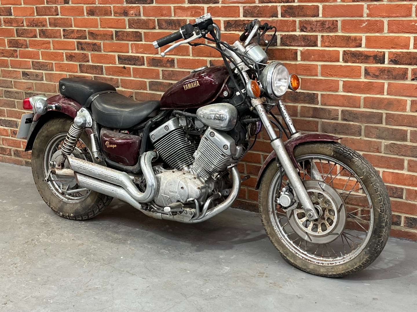 <p>1993 YAMAHA VIRAGO</p>