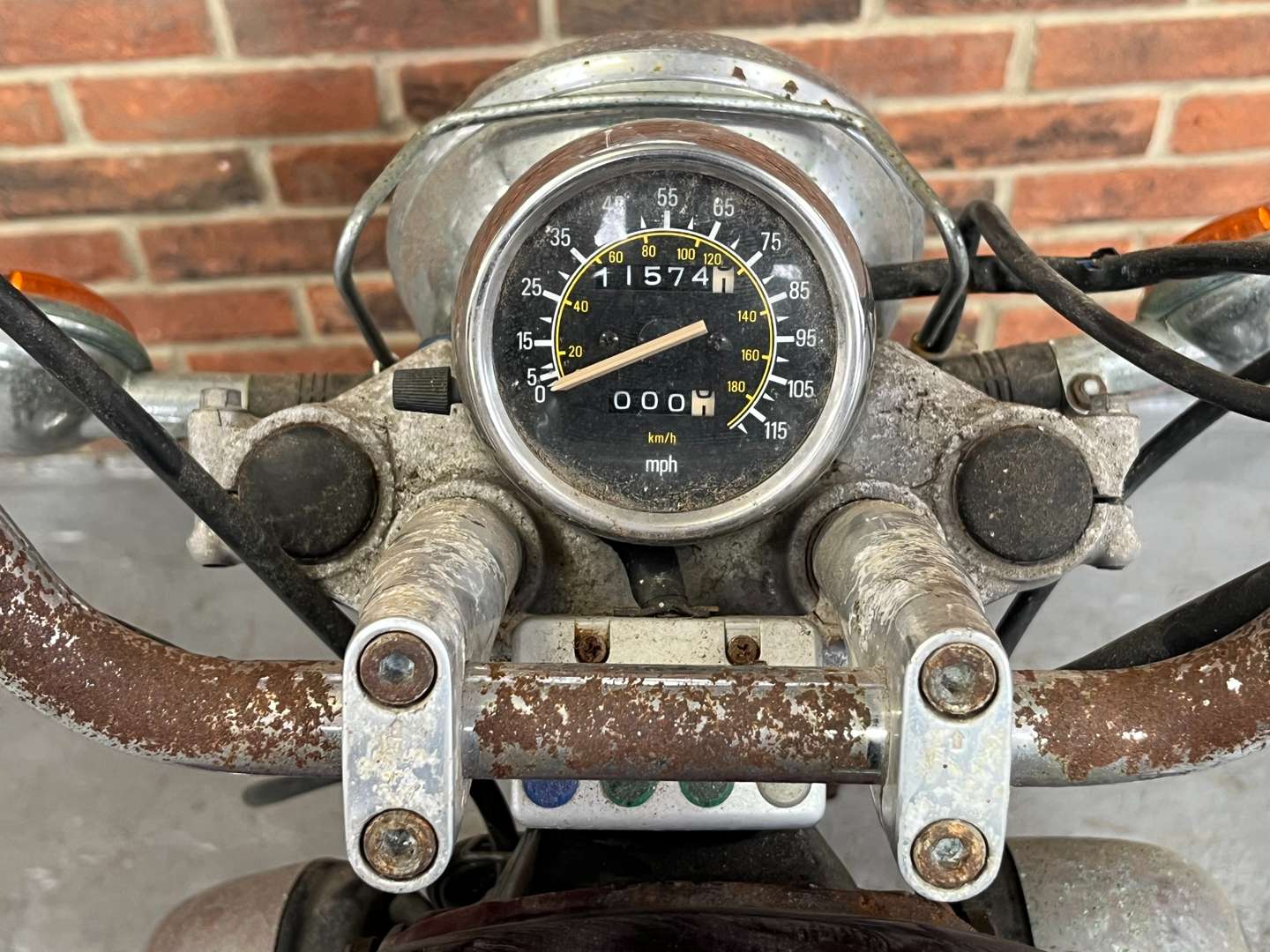 <p>1993 YAMAHA VIRAGO</p>