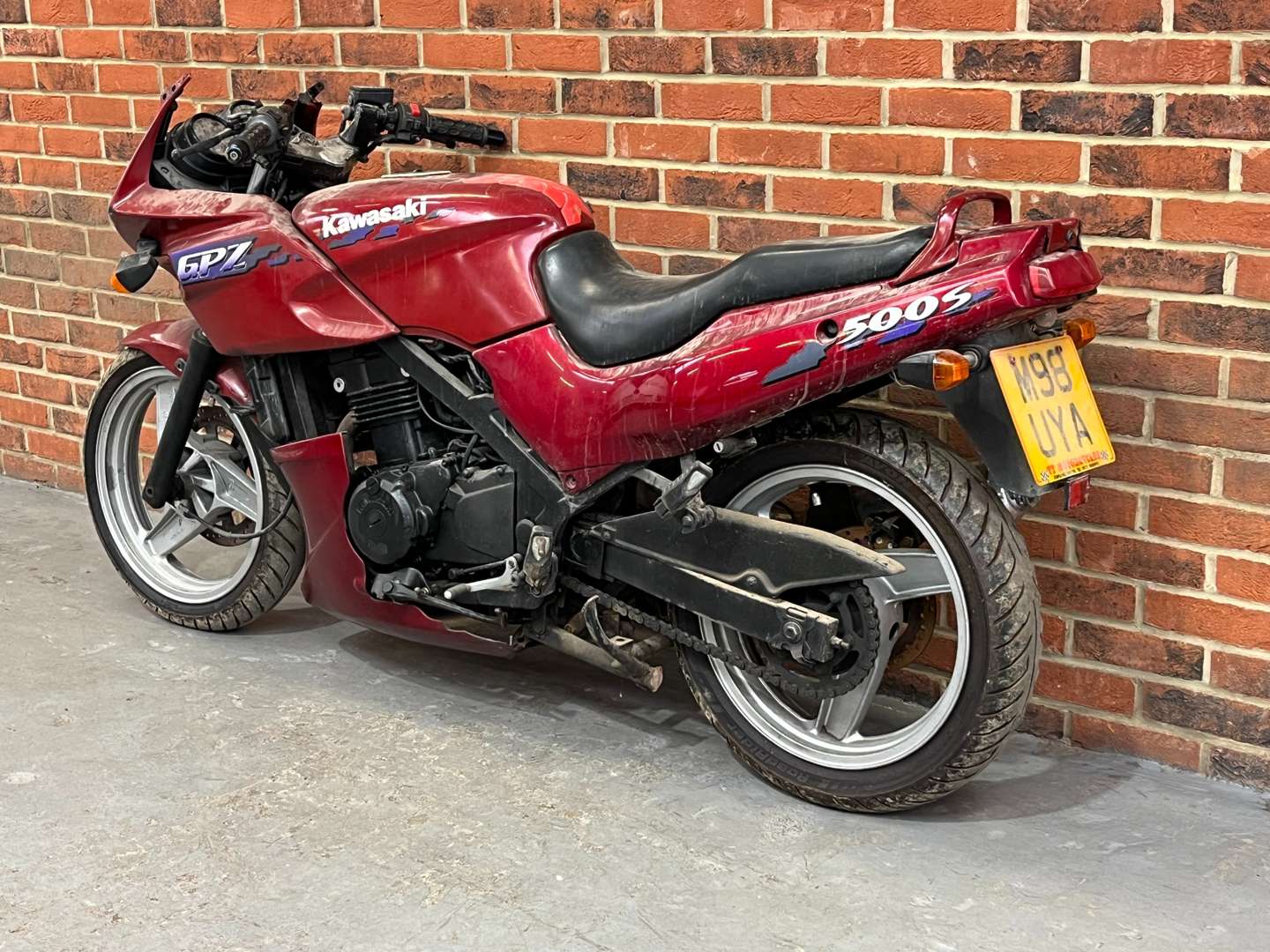 <p>1995 KAWASAKI GPZ 500S</p>