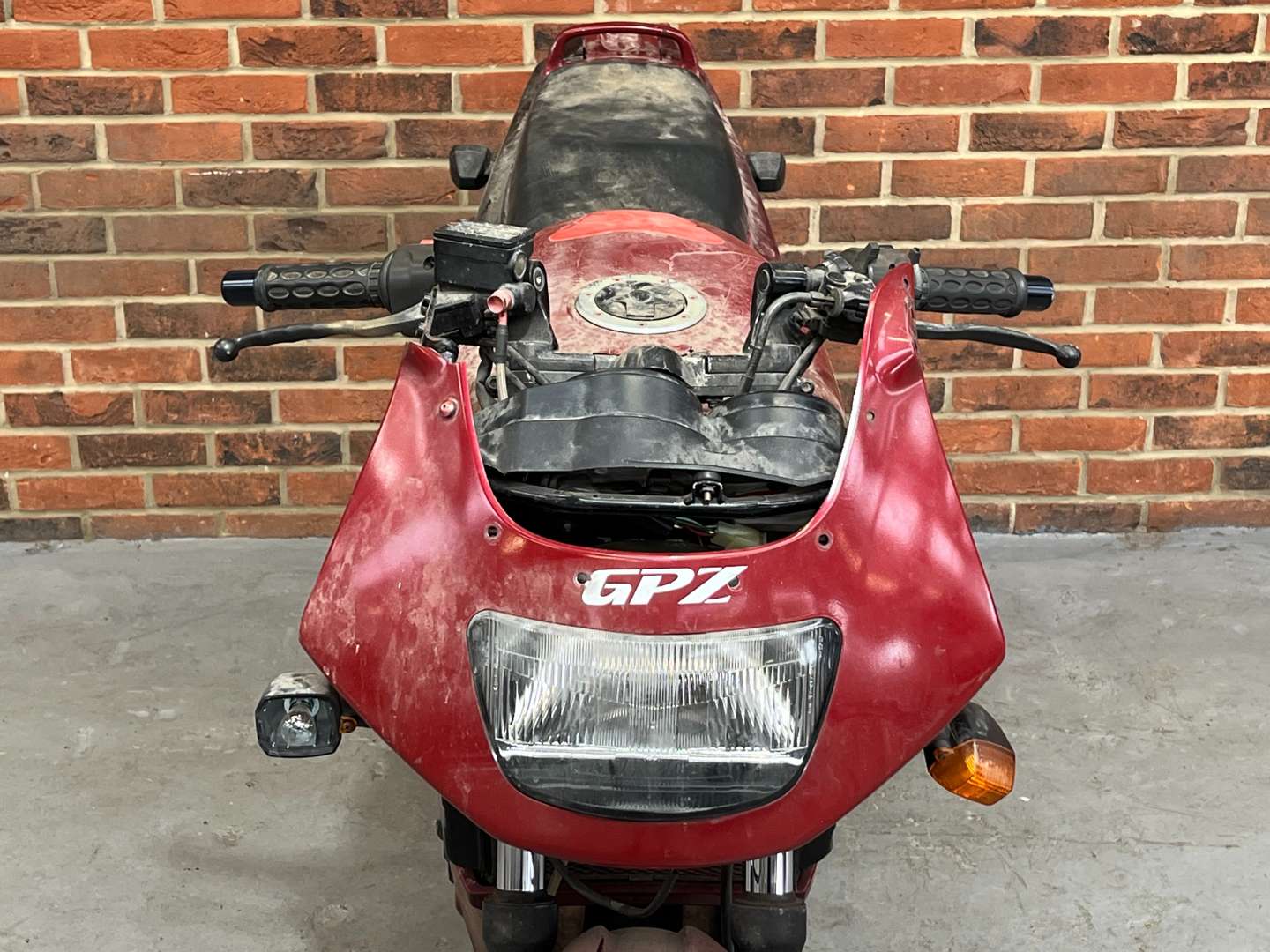 <p>1995 KAWASAKI GPZ 500S</p>