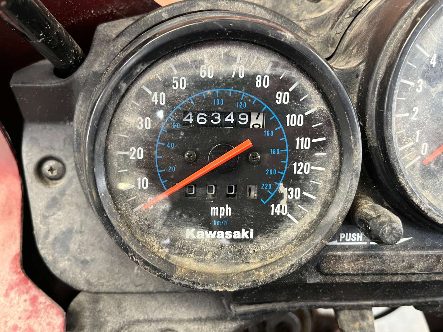 <p>1995 KAWASAKI GPZ 500S</p>