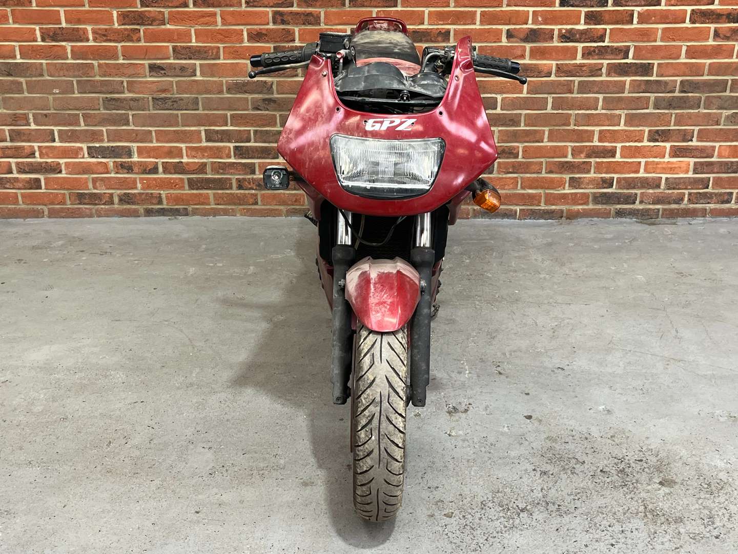 <p>1995 KAWASAKI GPZ 500S</p>