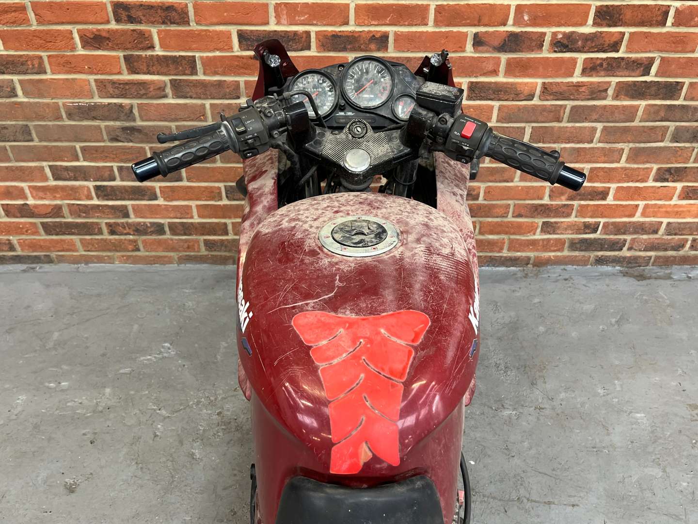 <p>1995 KAWASAKI GPZ 500S</p>