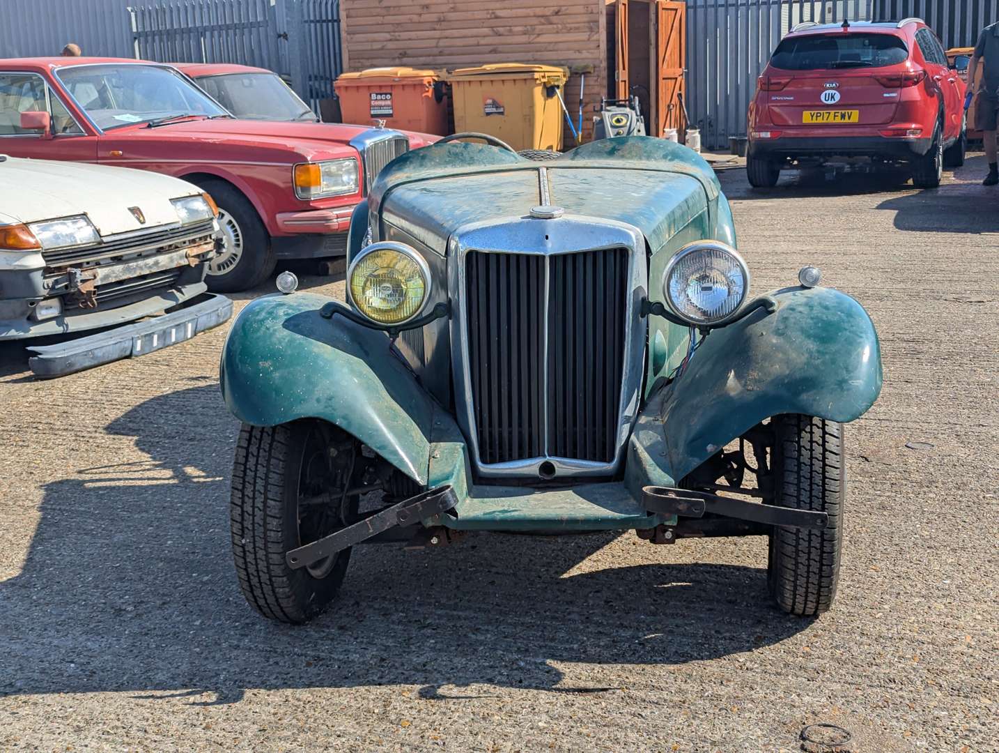<p>1952 MG TD</p>