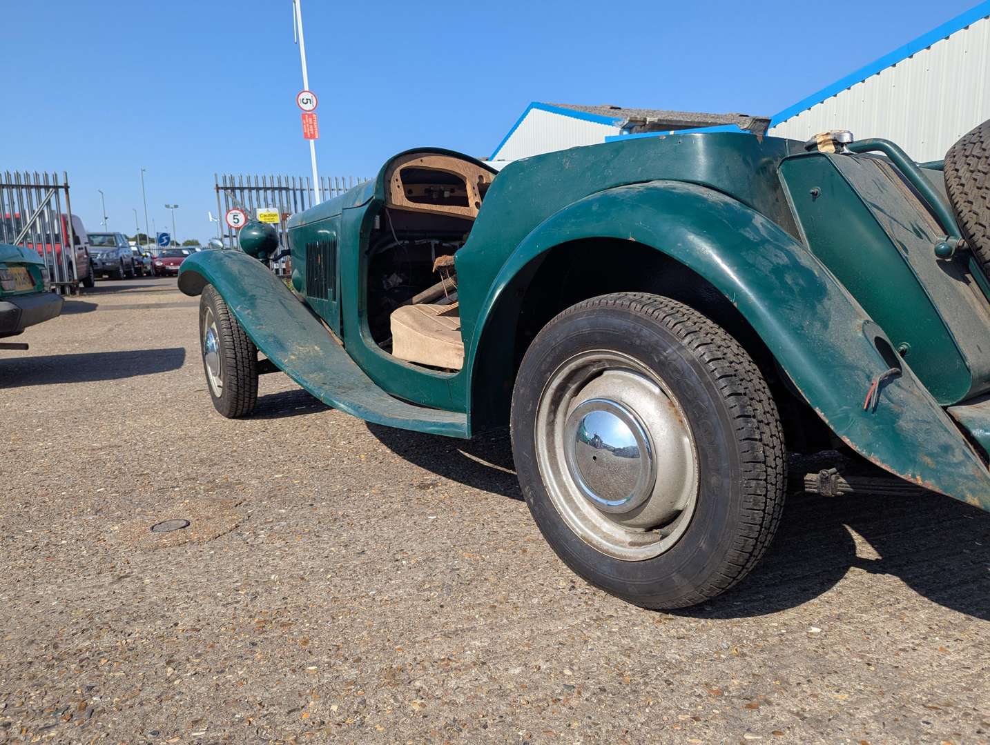 <p>1952 MG TD</p>