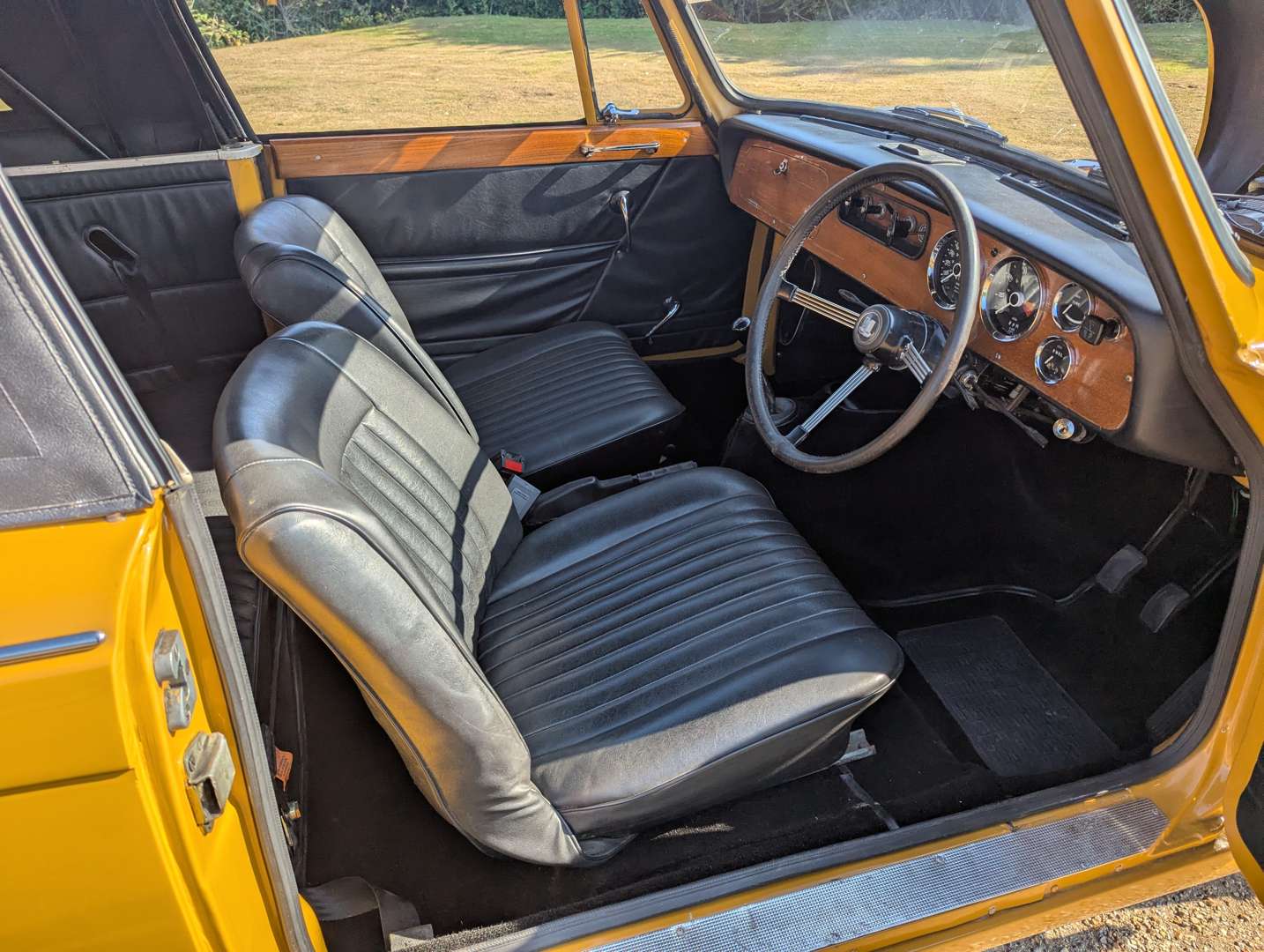 <p>1971 TRIUMPH VITESSE</p>