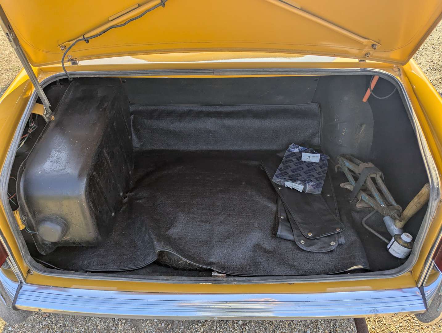 <p>1971 TRIUMPH VITESSE</p>