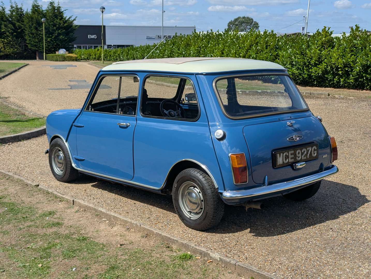 <p>1969 MORRIS MINI COOPER S</p>