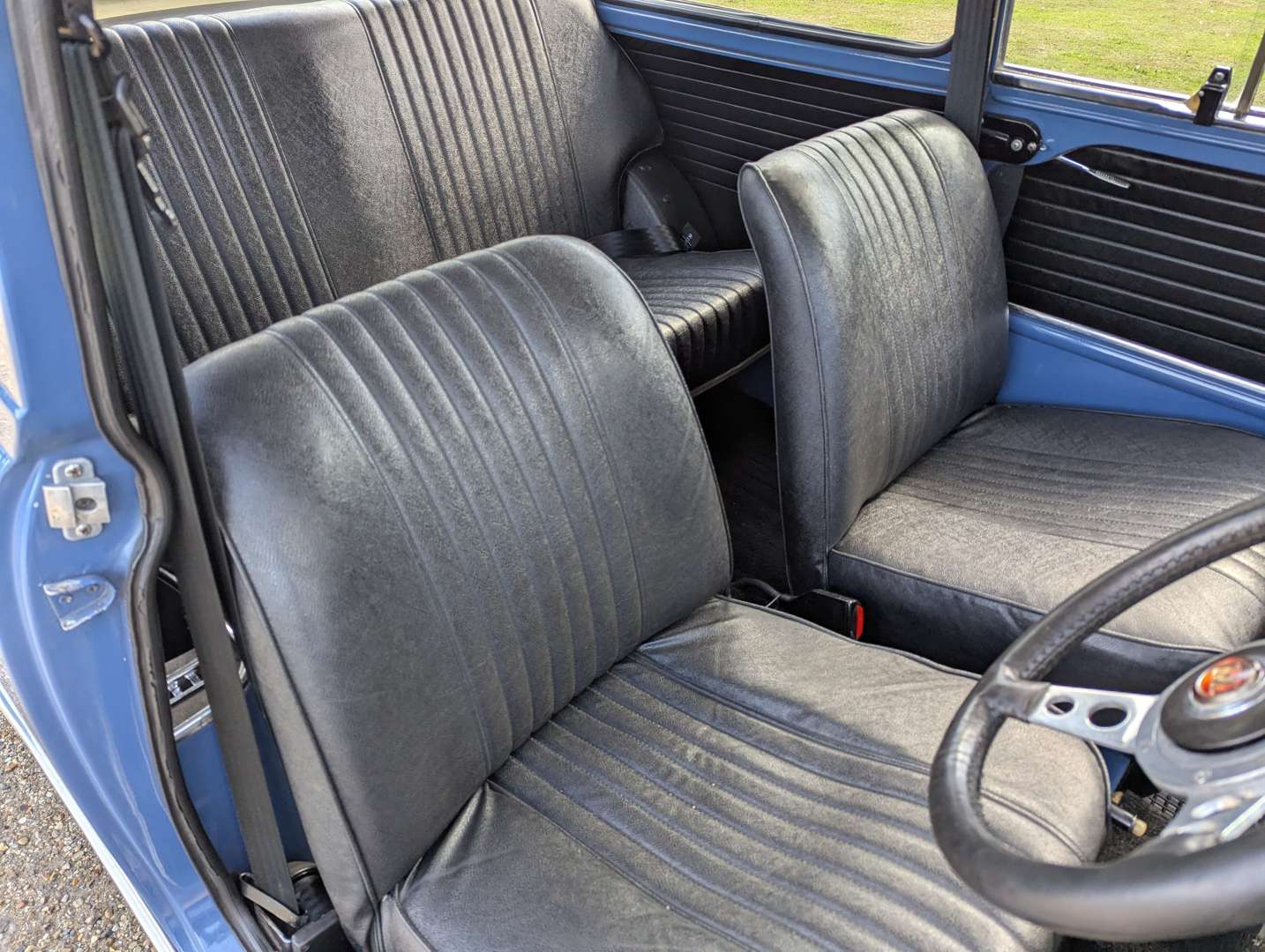 <p>1969 MORRIS MINI COOPER S</p>