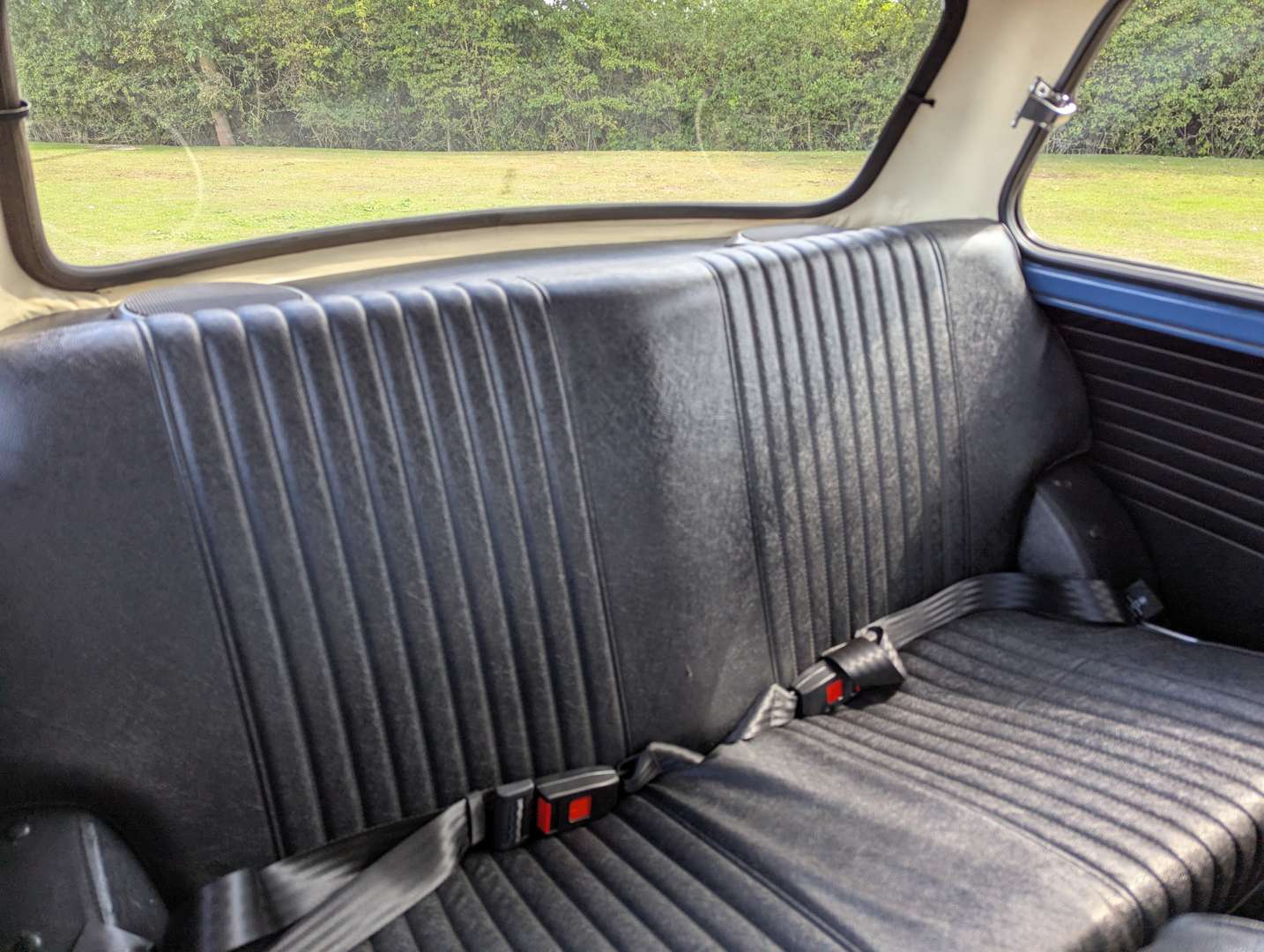 <p>1969 MORRIS MINI COOPER S</p>