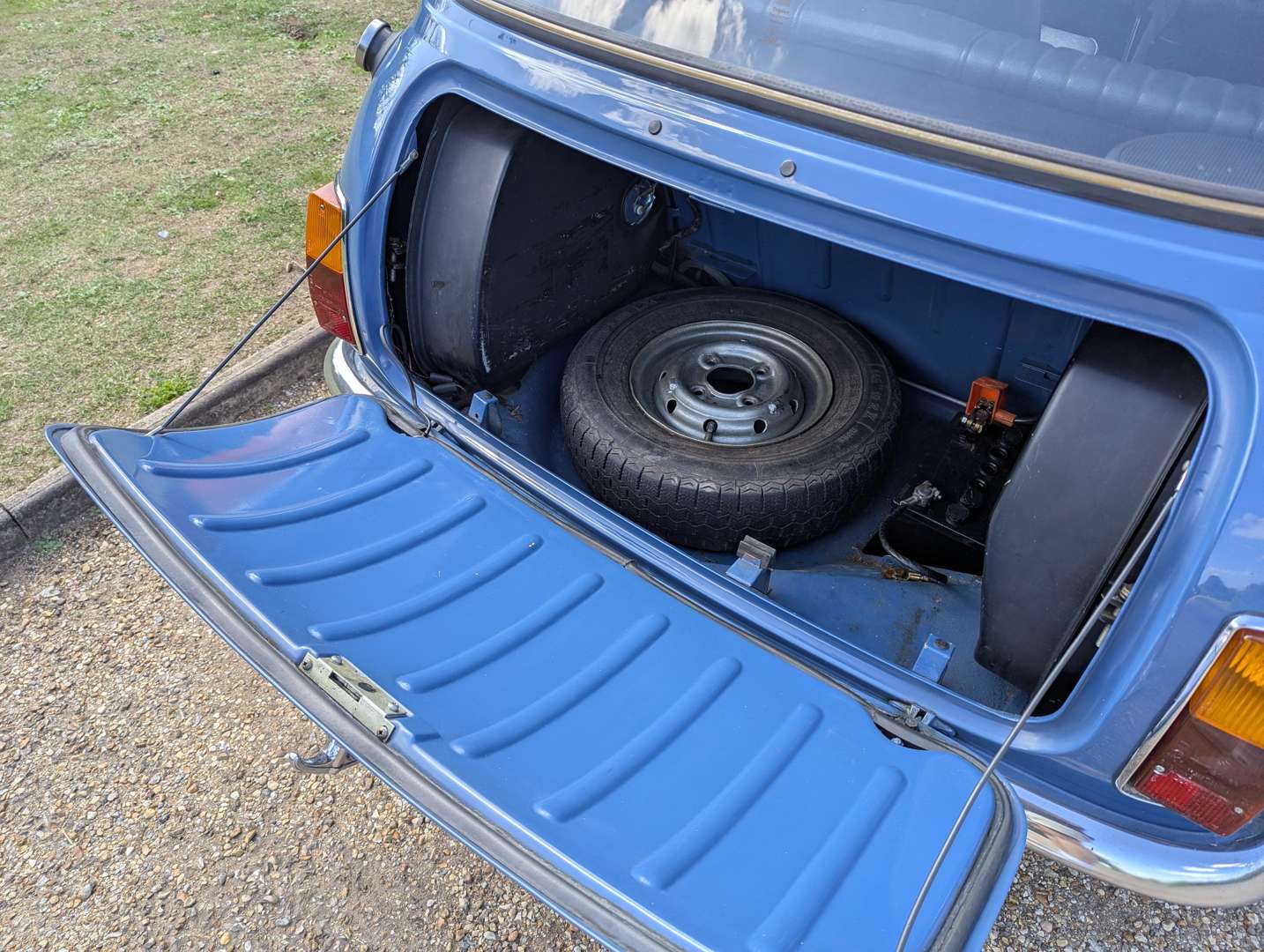 <p>1969 MORRIS MINI COOPER S</p>