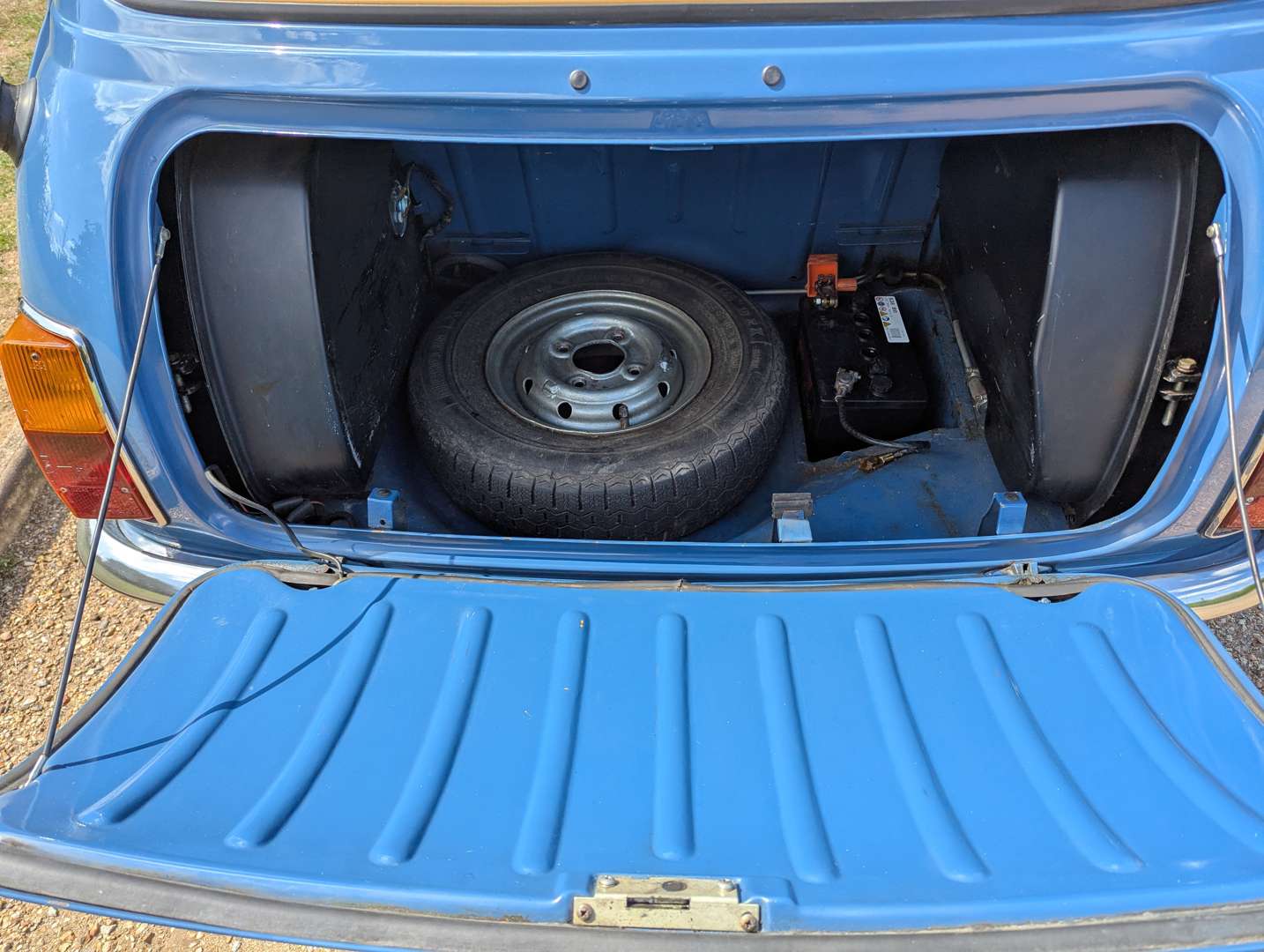 <p>1969 MORRIS MINI COOPER S</p>