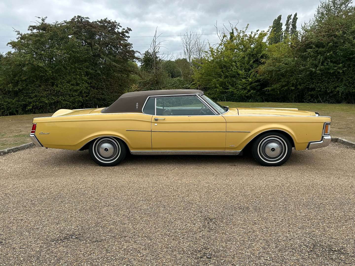 <p>1971 LINCOLN CONTINENTAL Mk3</p>