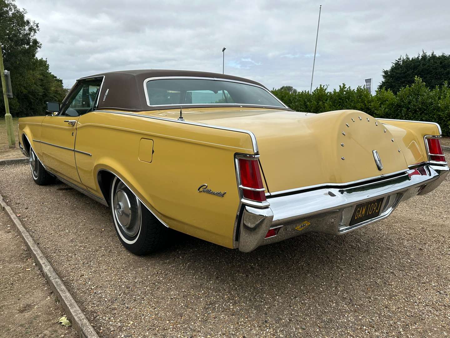 <p>1971 LINCOLN CONTINENTAL Mk3</p>