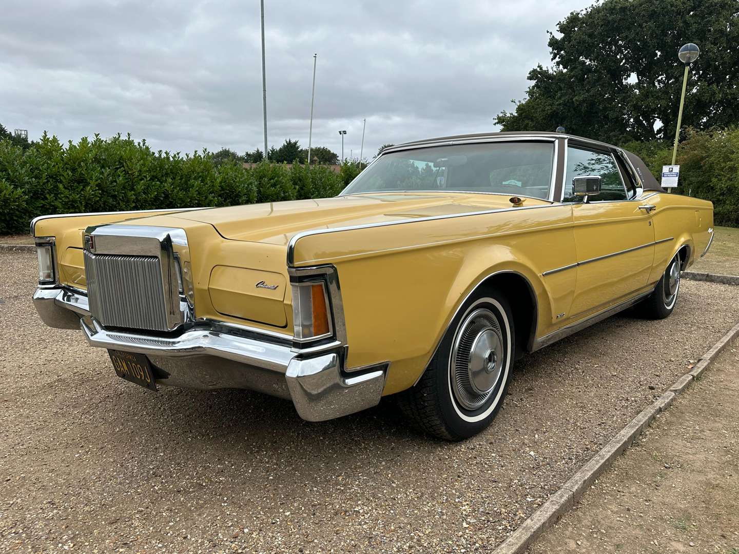<p>1971 LINCOLN CONTINENTAL Mk3</p>