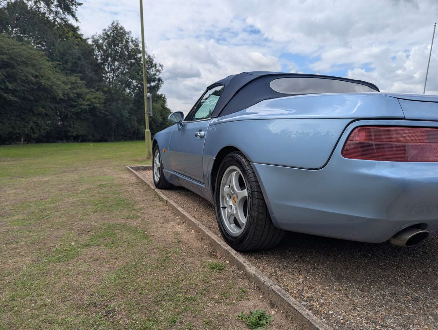 <p>1992 PORSCHE 968 CABRIOLET</p>