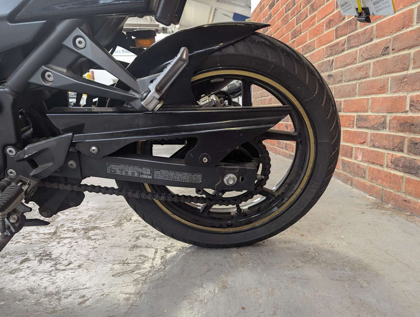 <p>2010 KAWASAKI NINJA EX250</p>