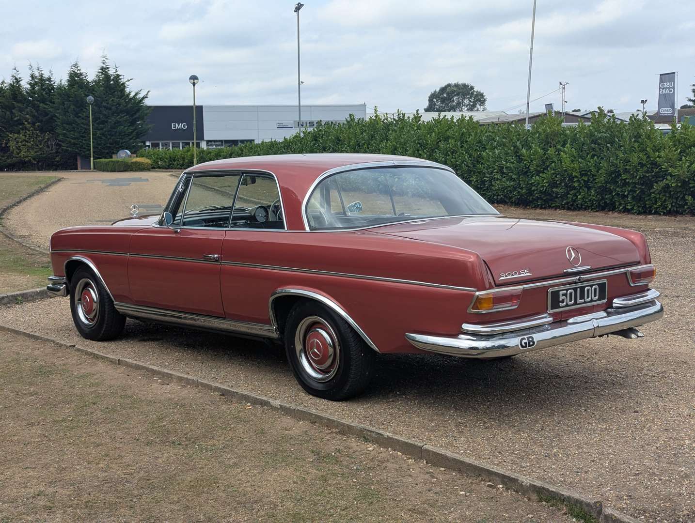 <p>1966 MERCEDES 300 SE COUPE</p>