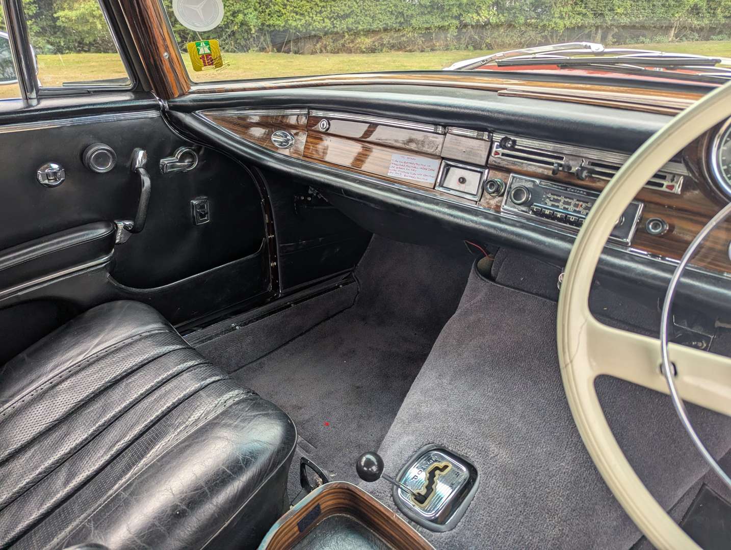 <p>1966 MERCEDES 300 SE COUPE</p>