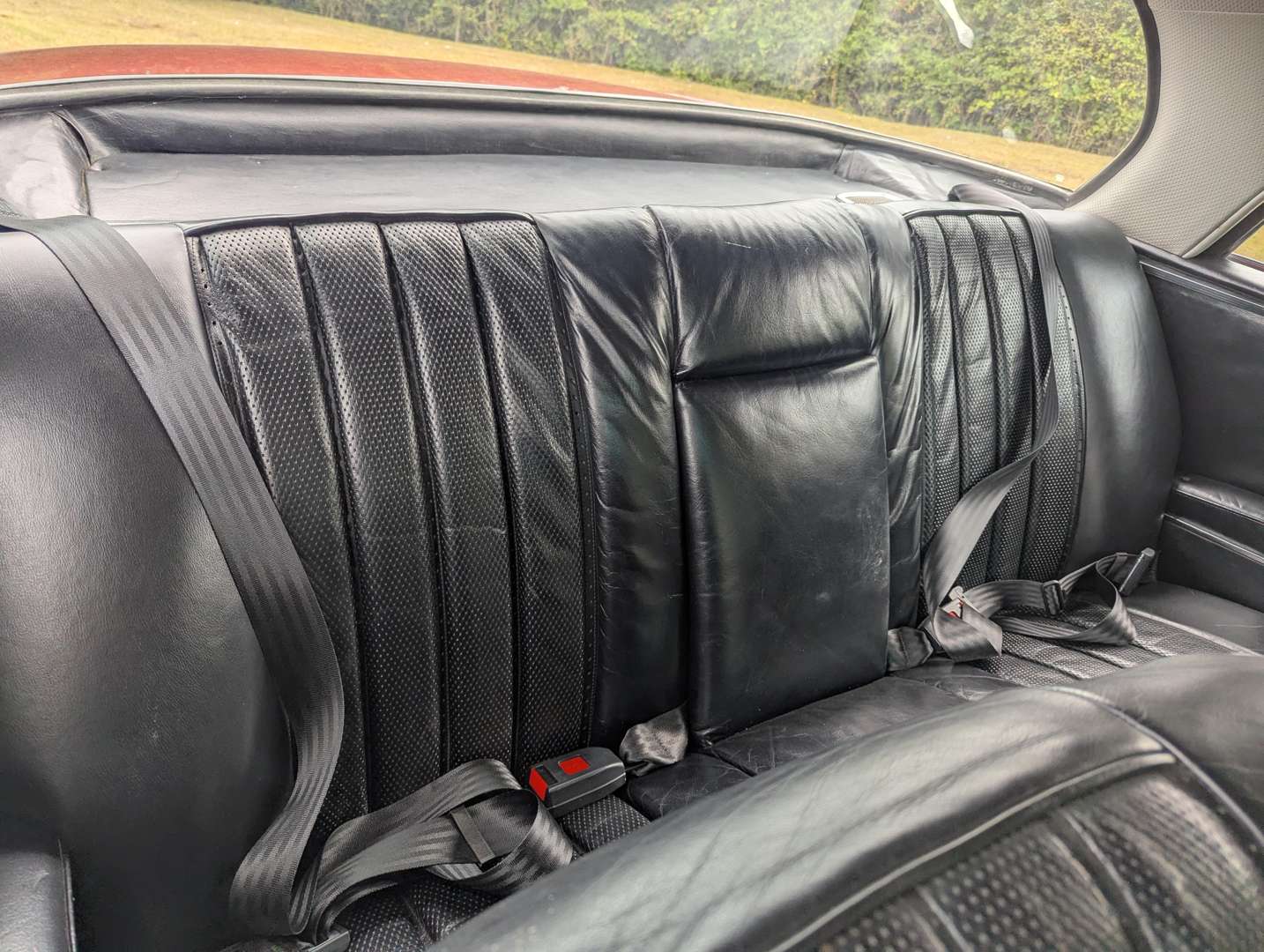 <p>1966 MERCEDES 300 SE COUPE</p>