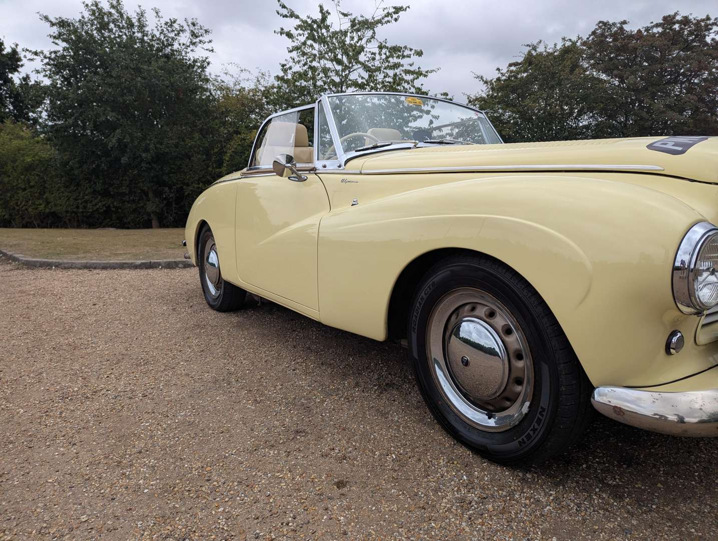 <p>1954 SUNBEAM ALPINE</p>