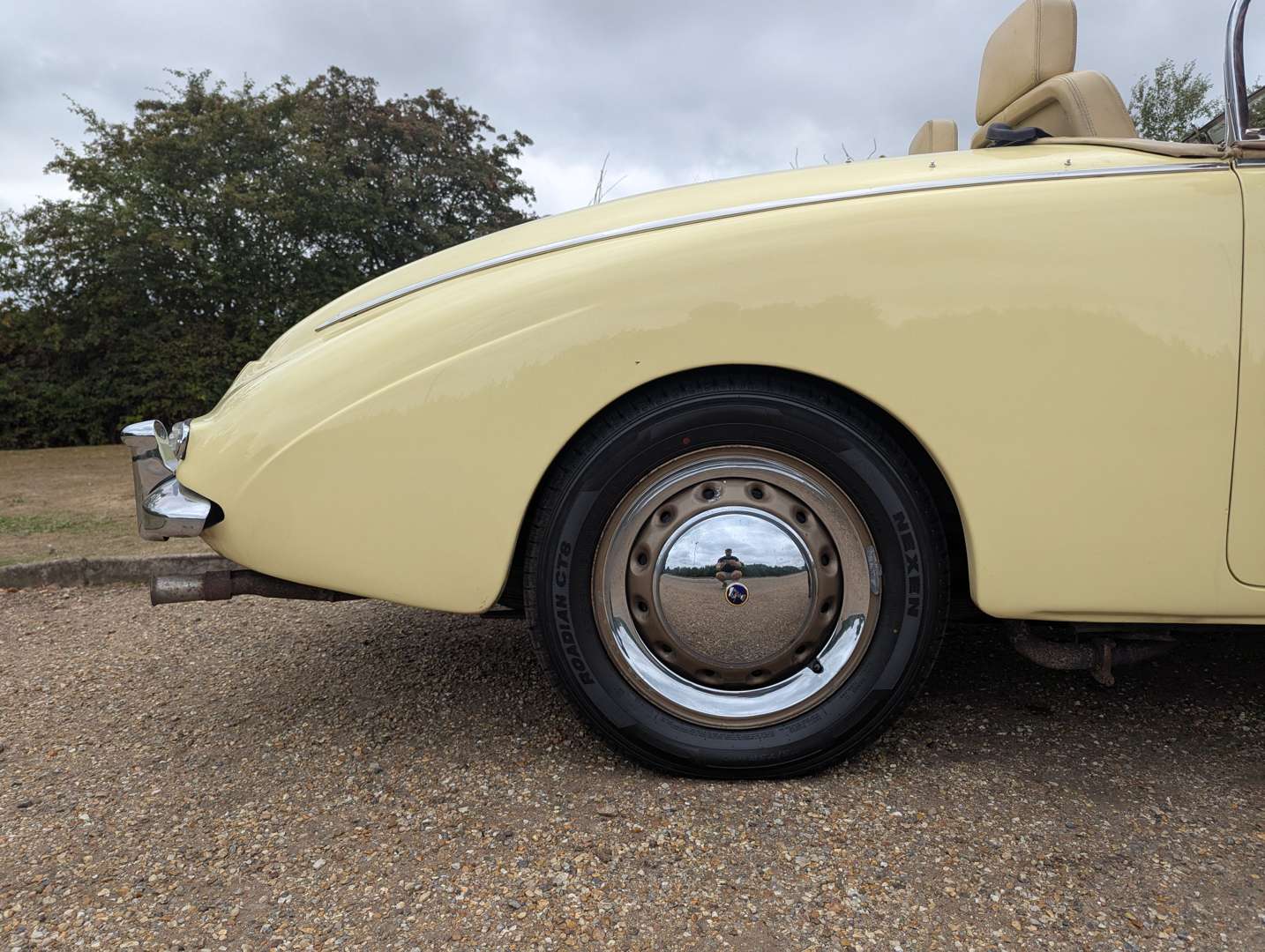 <p>1954 SUNBEAM ALPINE</p>