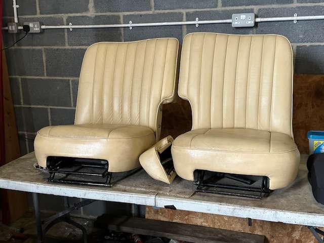 <p>1954 SUNBEAM ALPINE</p>