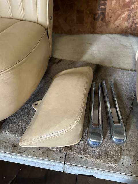 <p>1954 SUNBEAM ALPINE</p>