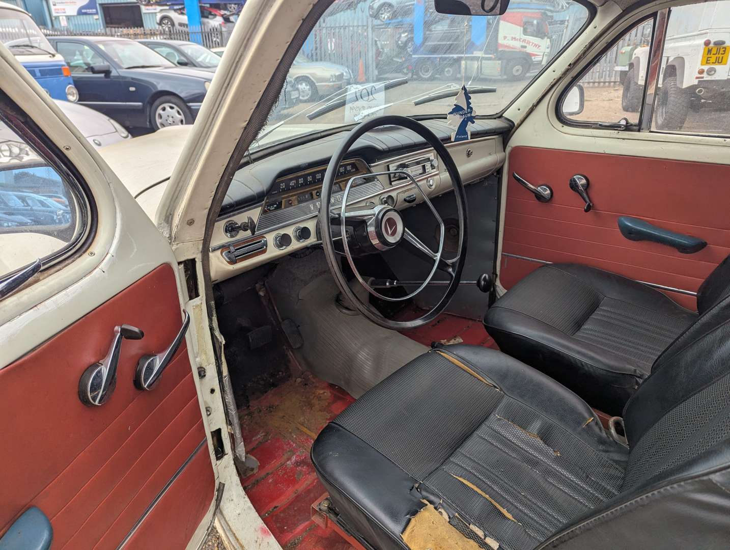 <p>1964 VOLVO PV544D</p>