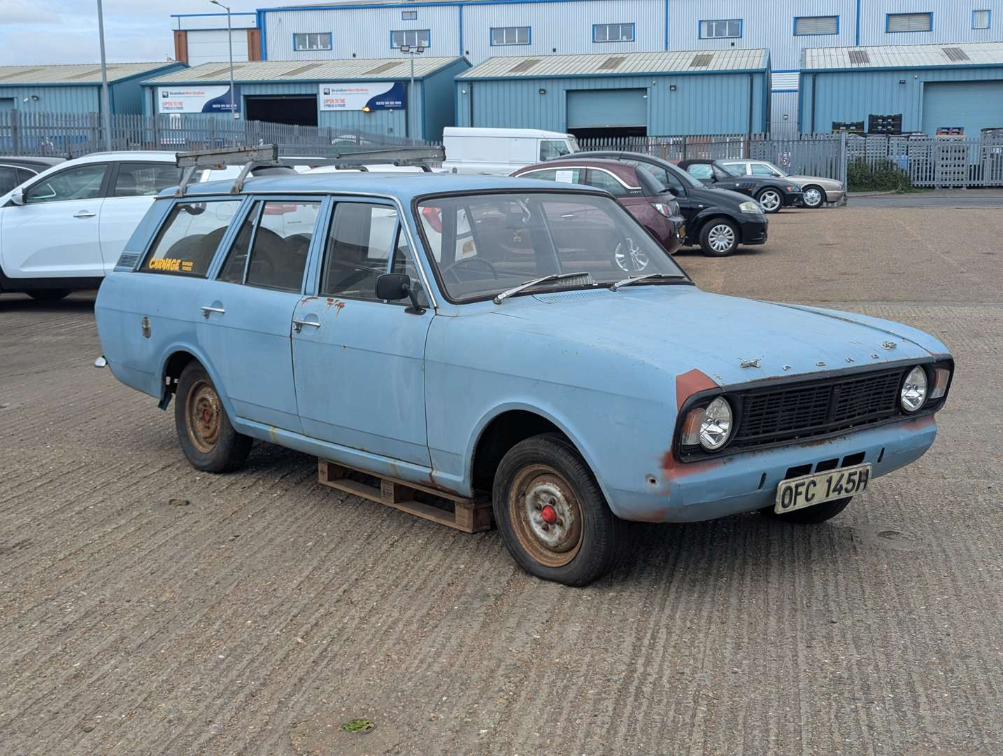 <p>1970 FORD CORTINA ESTATE</p>