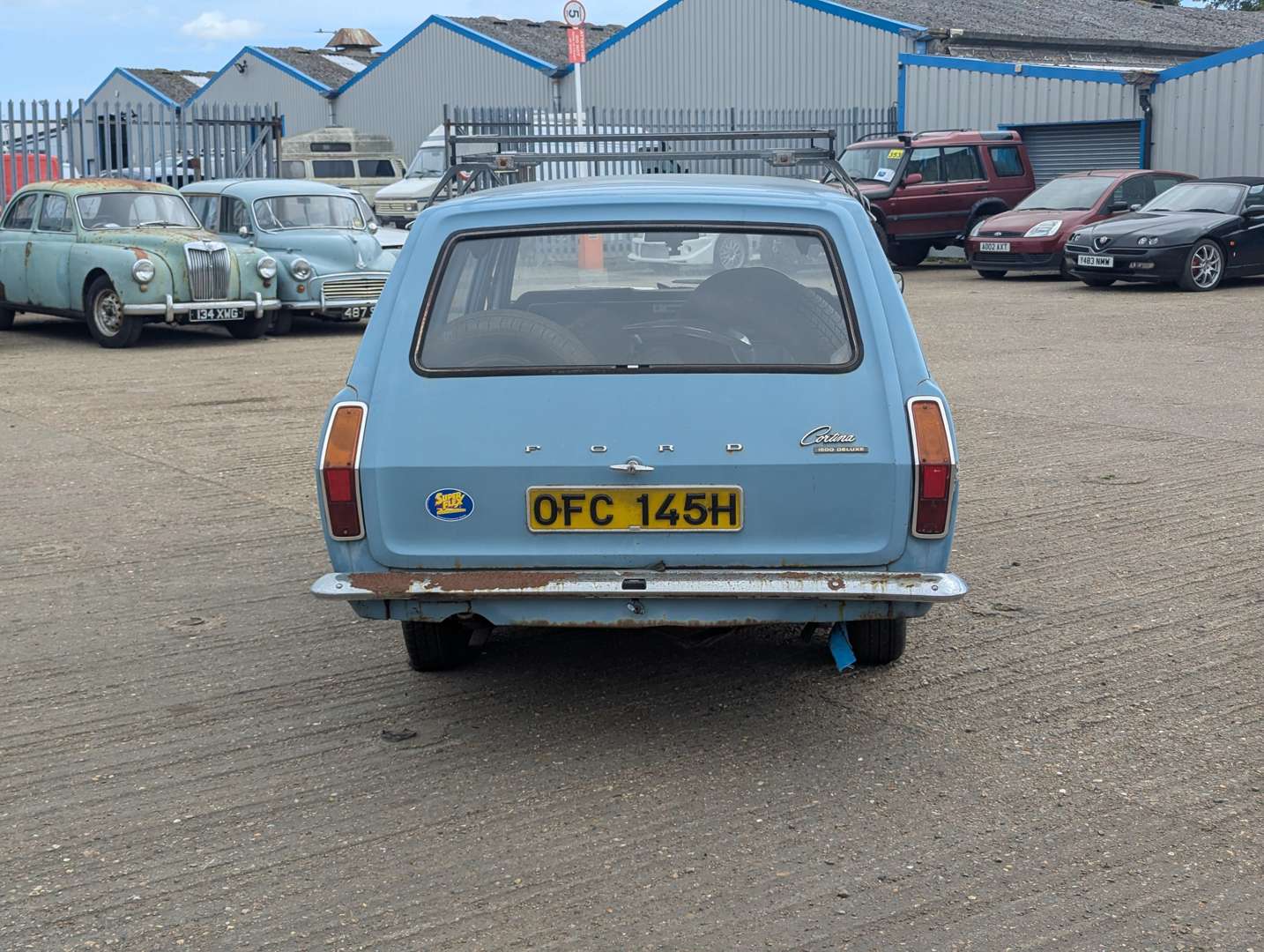 <p>1970 FORD CORTINA ESTATE</p>