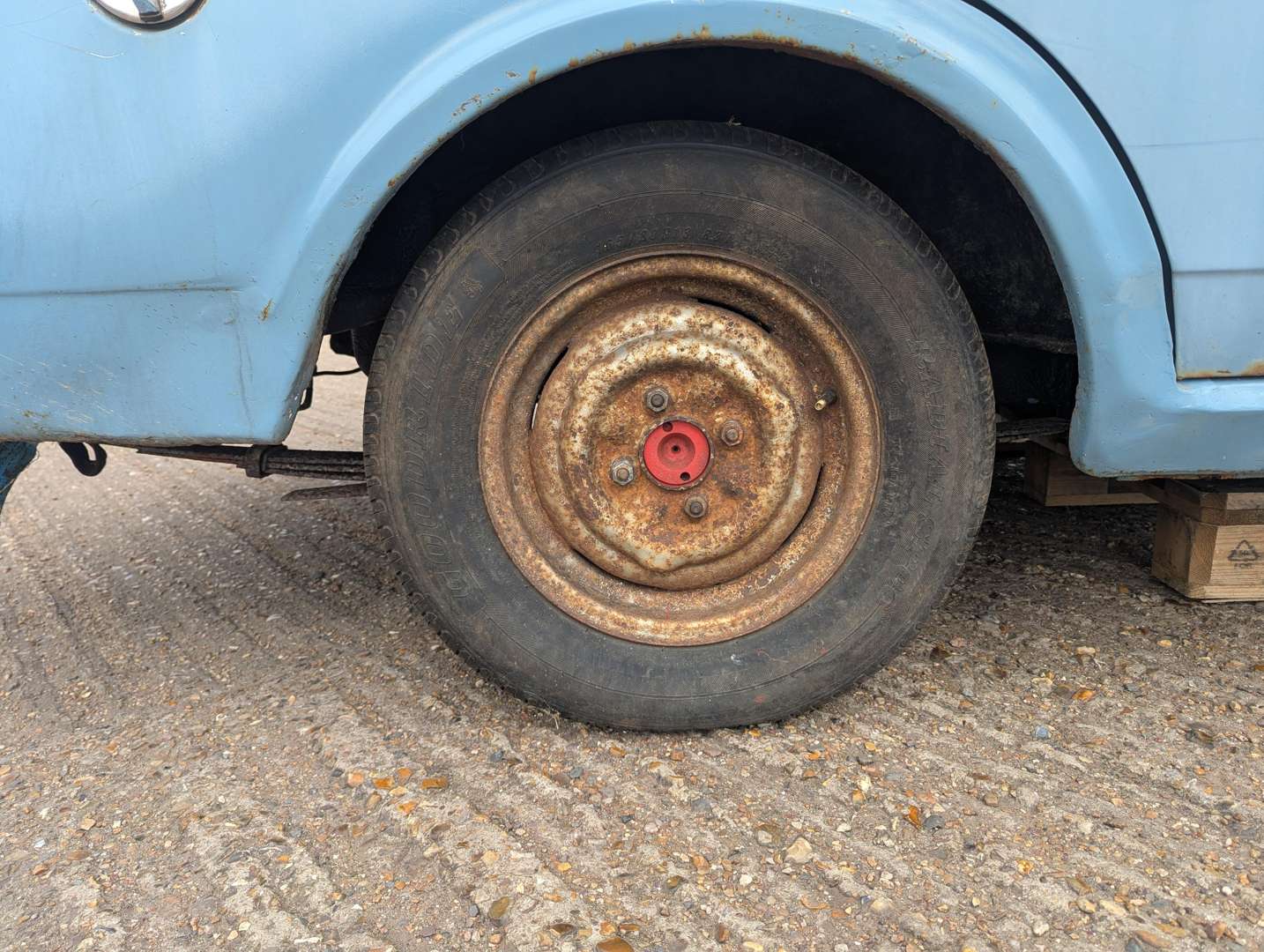 <p>1970 FORD CORTINA ESTATE</p>