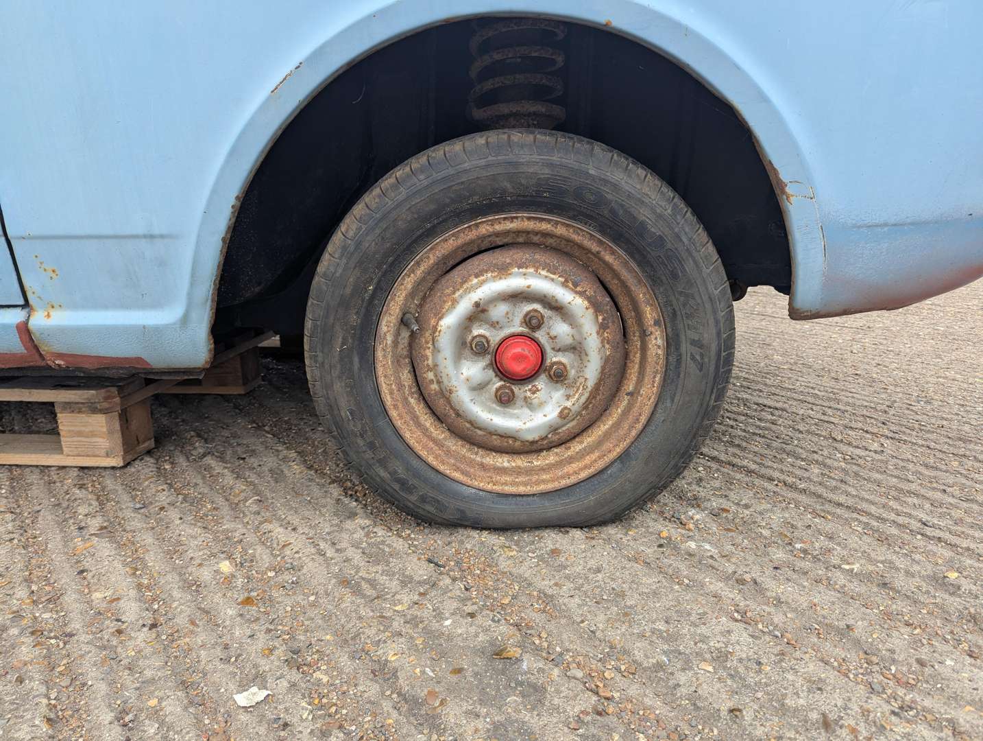 <p>1970 FORD CORTINA ESTATE</p>