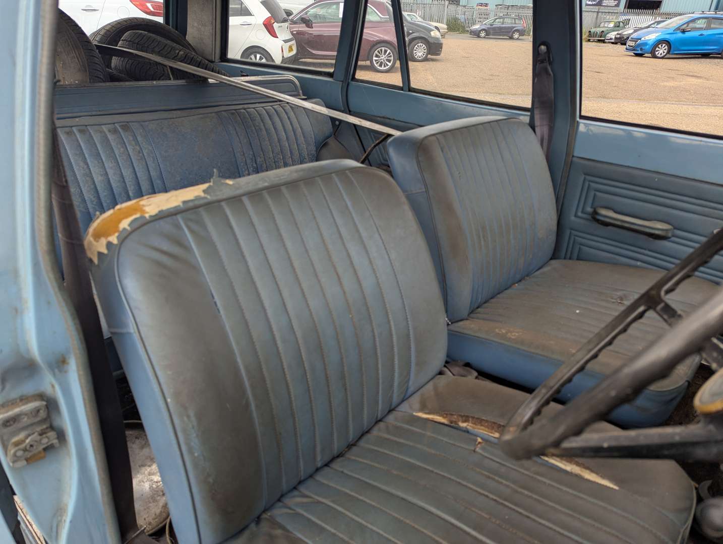 <p>1970 FORD CORTINA ESTATE</p>