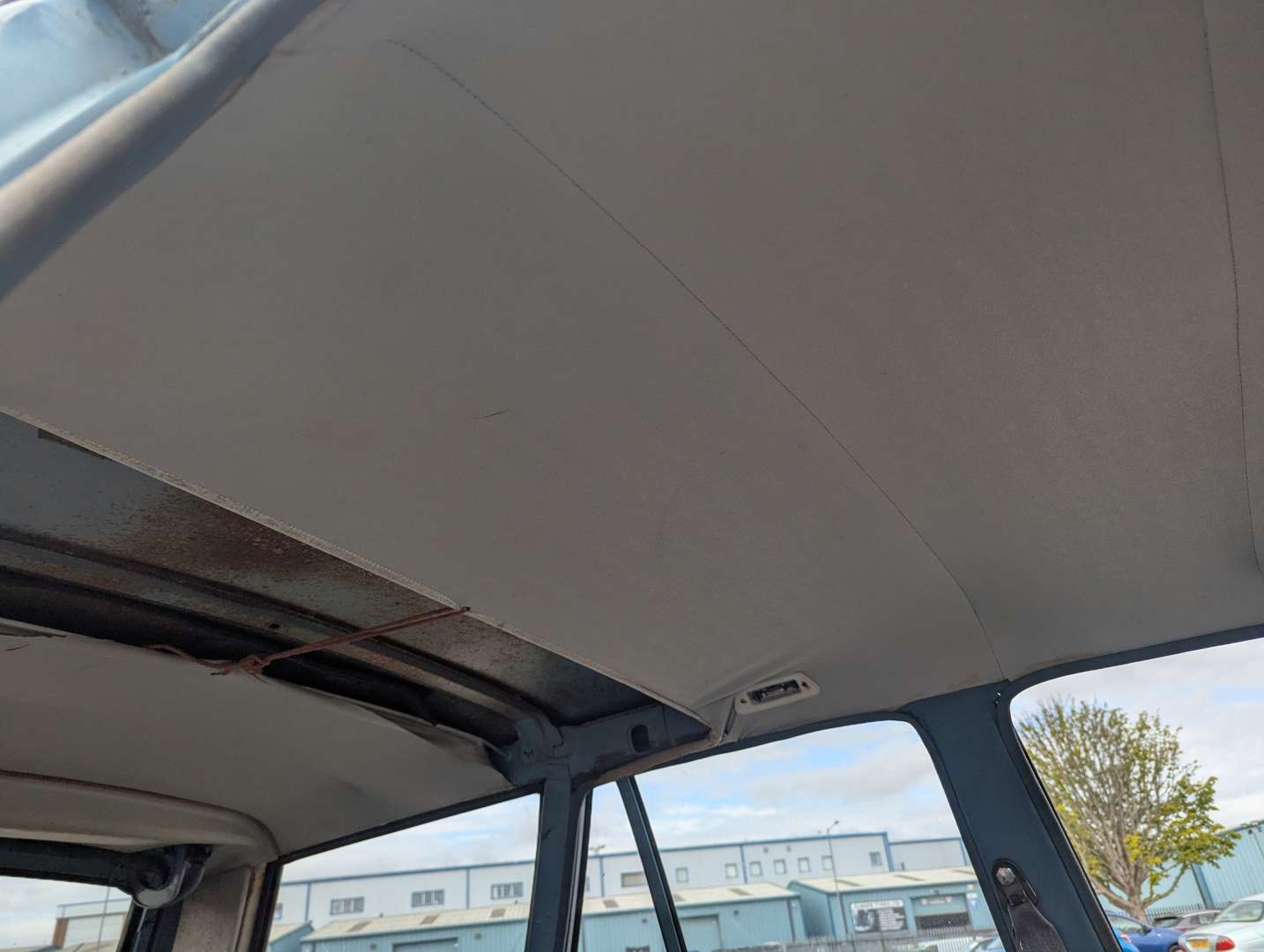 <p>1970 FORD CORTINA ESTATE</p>