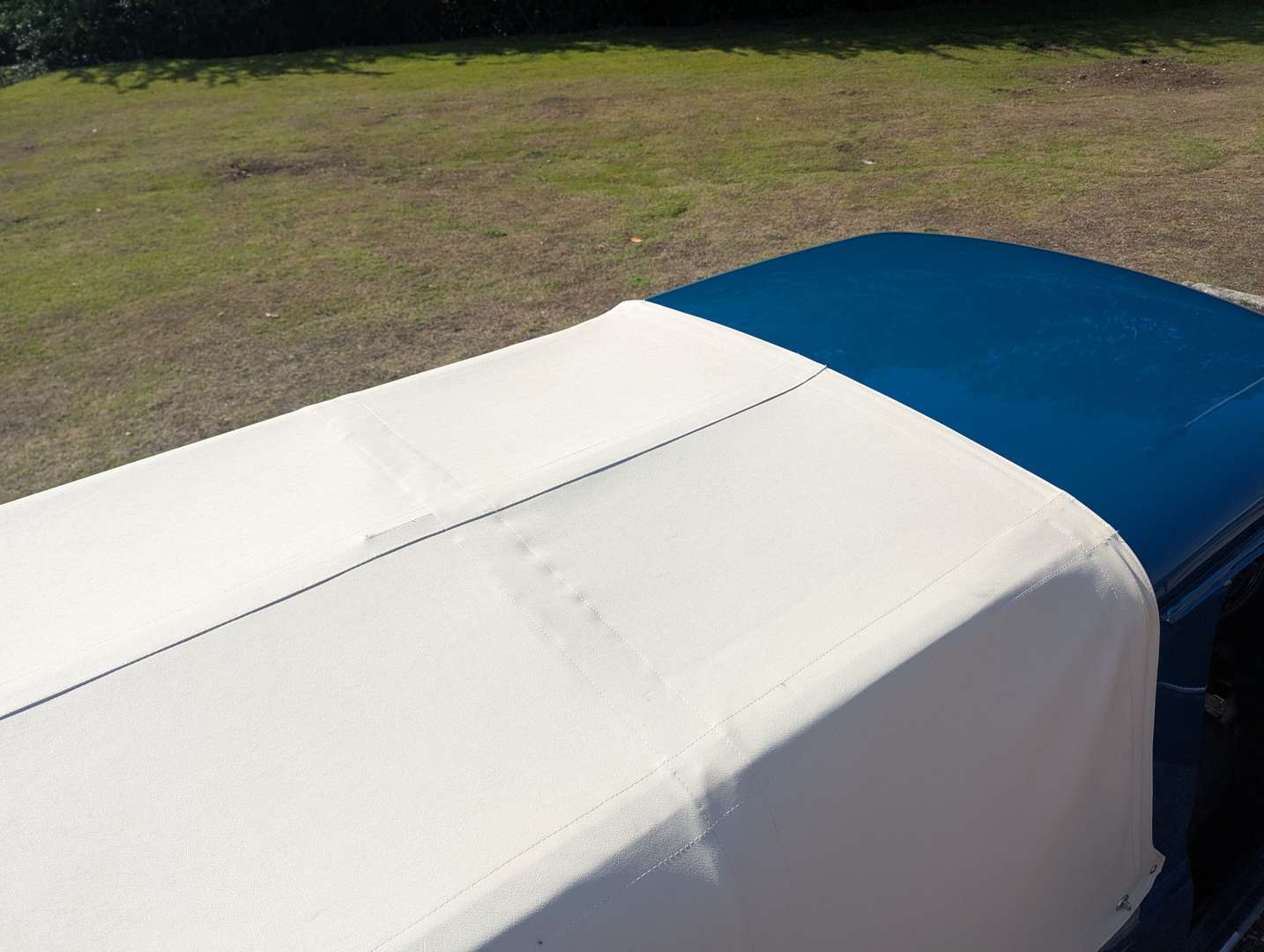 <p>1972 AUSTIN MINI PICK-UP</p>