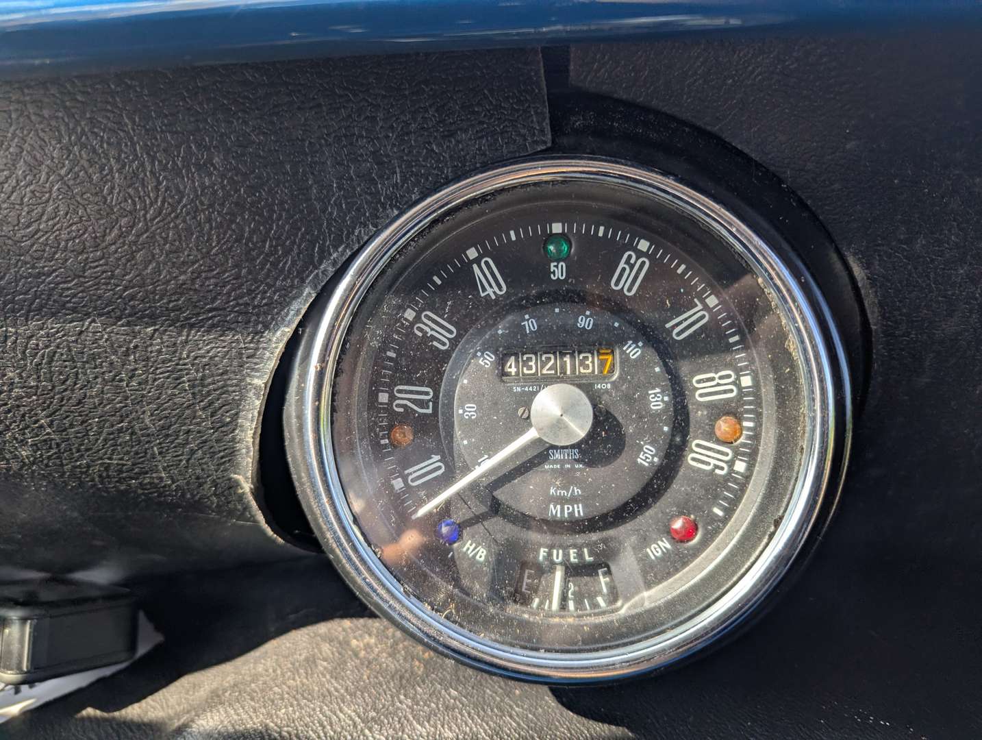 <p>1972 AUSTIN MINI PICK-UP</p>