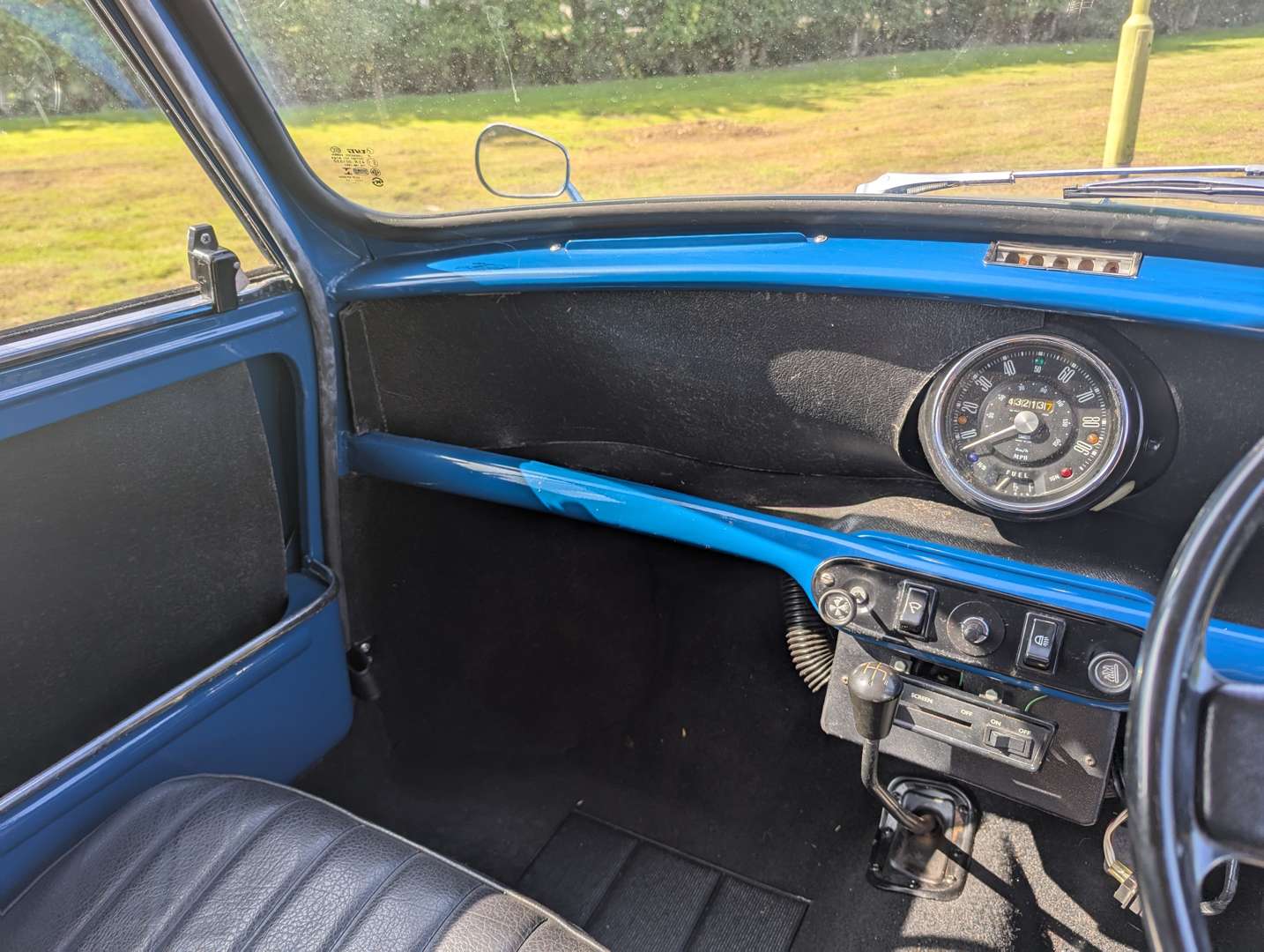 <p>1972 AUSTIN MINI PICK-UP</p>