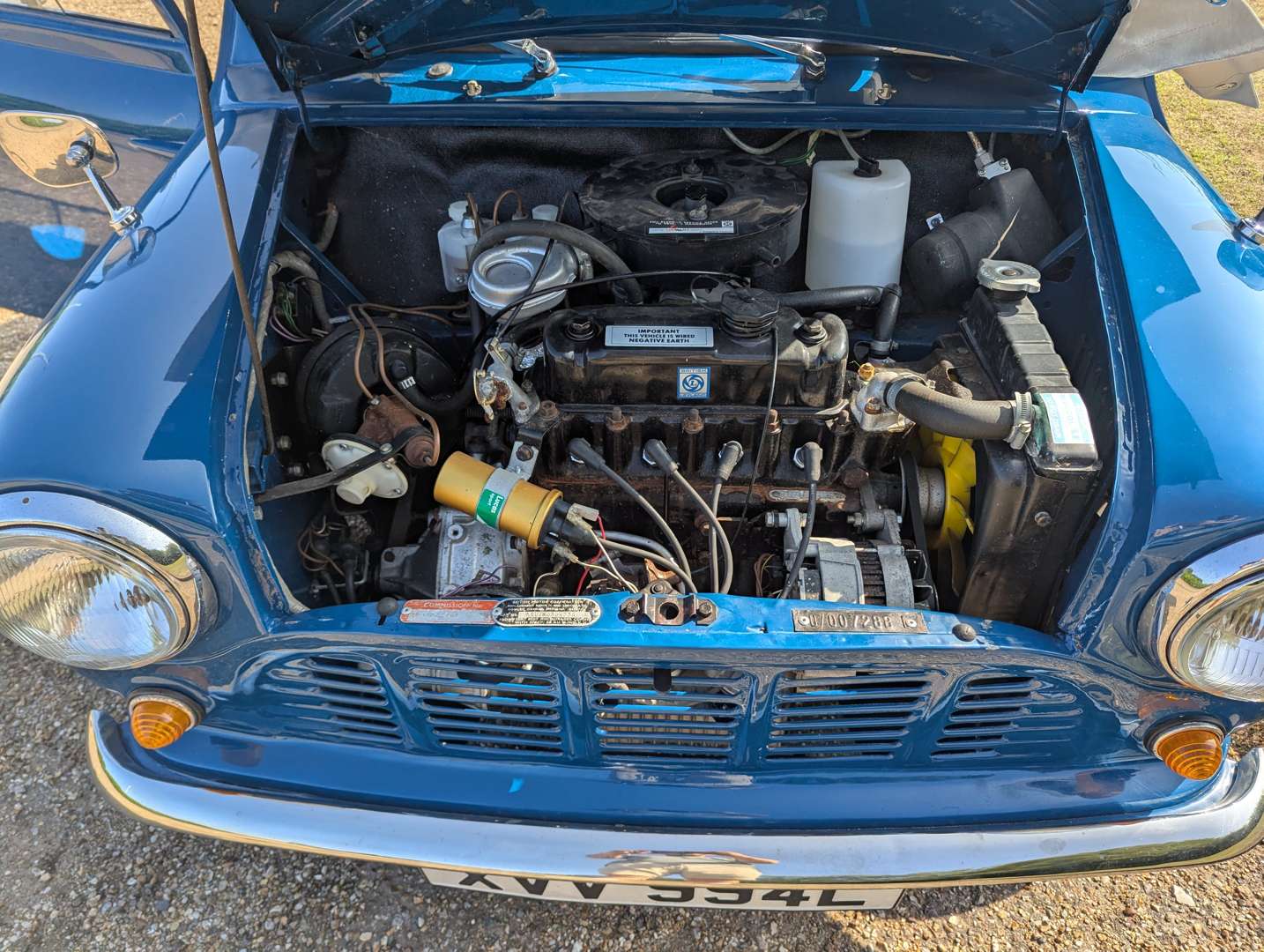 <p>1972 AUSTIN MINI PICK-UP</p>