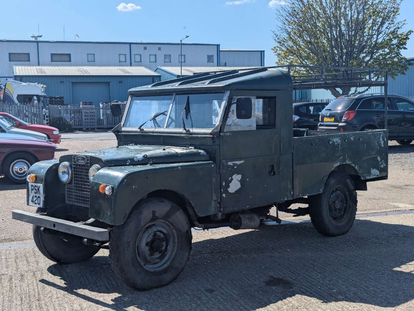 <p>1954 LAND ROVER LWB SERIES I</p>