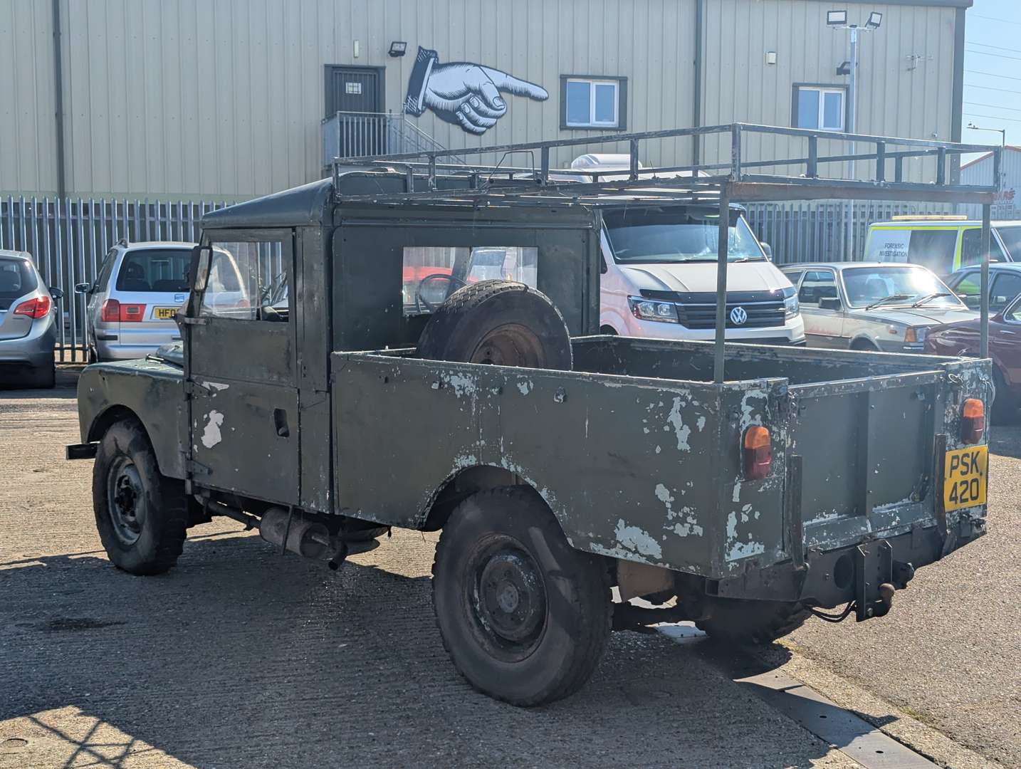 <p>1954 LAND ROVER LWB SERIES I</p>