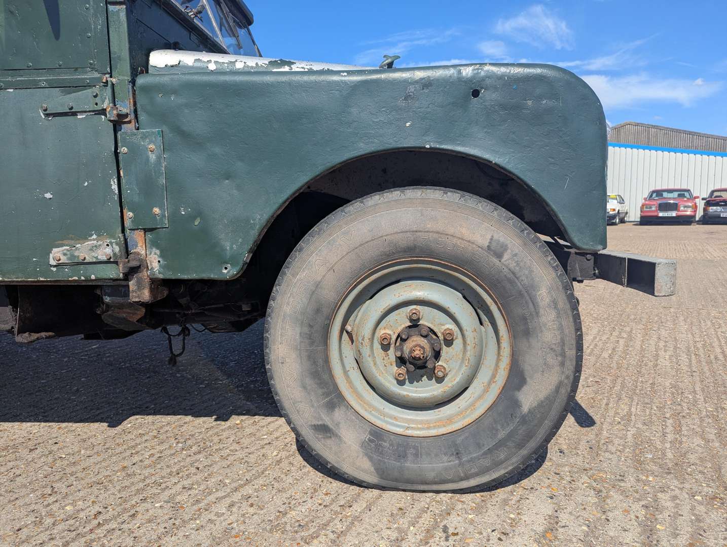 <p>1954 LAND ROVER LWB SERIES I</p>