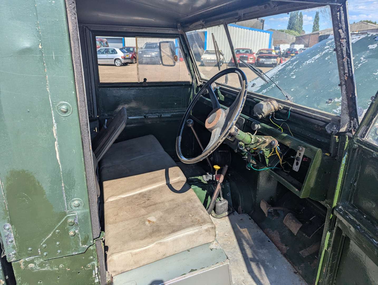 <p>1954 LAND ROVER LWB SERIES I</p>