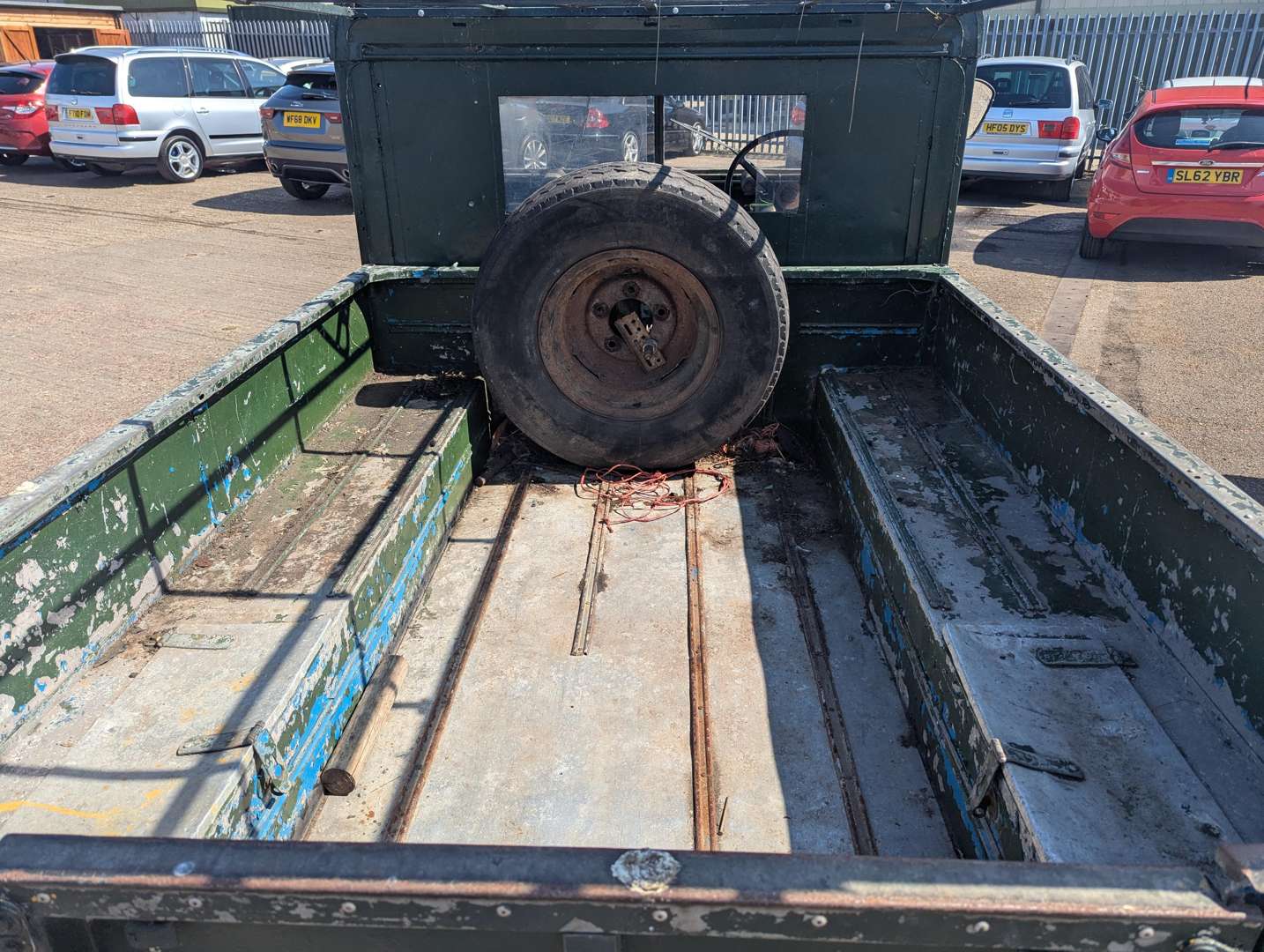 <p>1954 LAND ROVER LWB SERIES I</p>