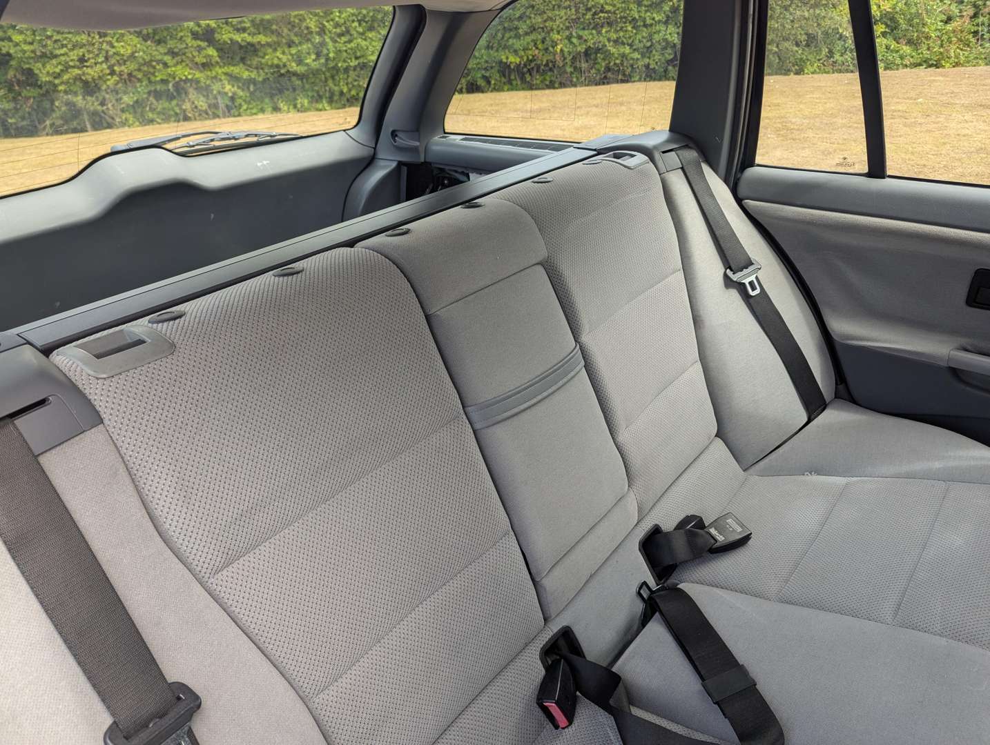 <p>1997 BMW 318I TOURING AUTO</p>