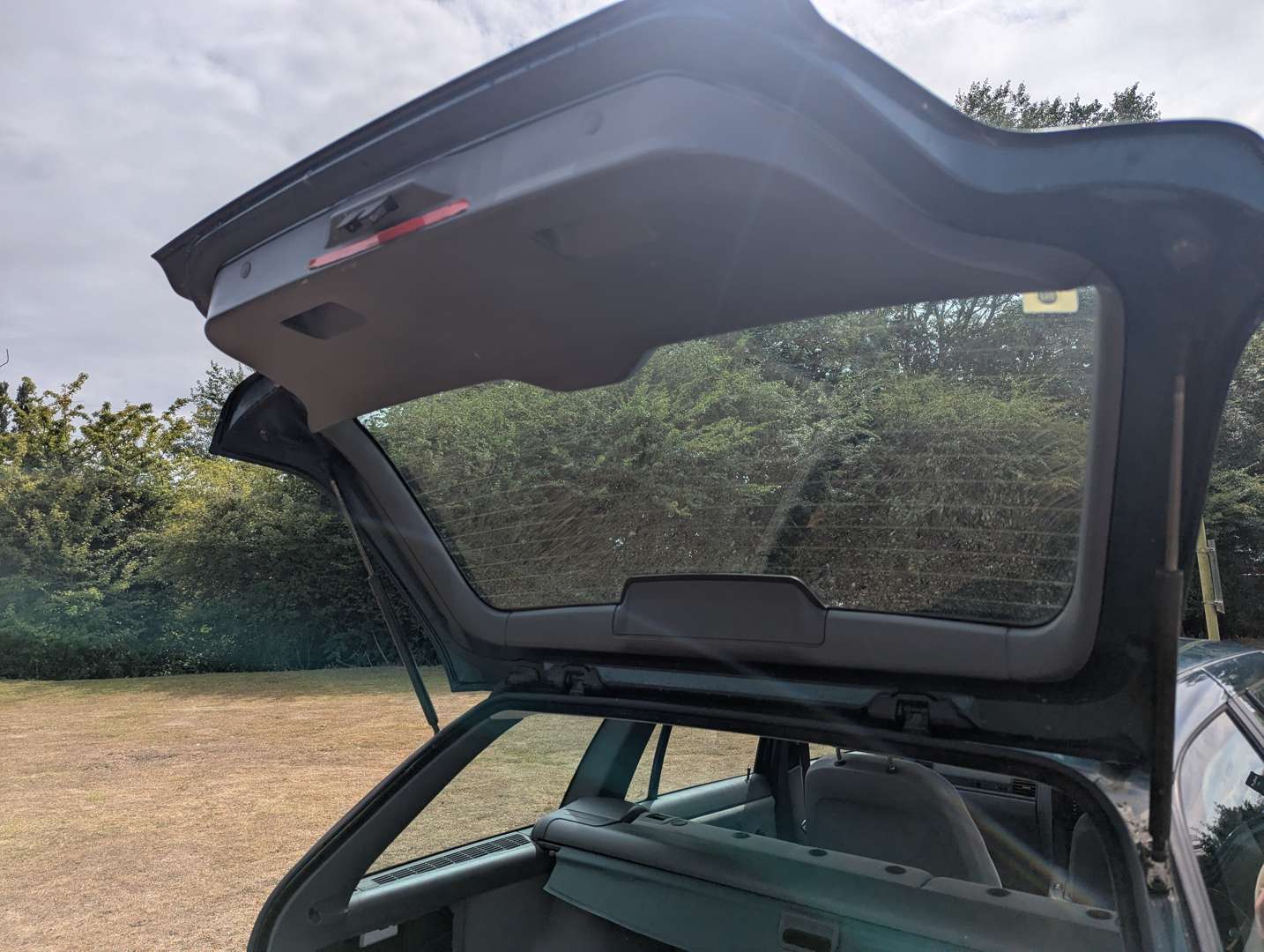 <p>1997 BMW 318I TOURING AUTO</p>