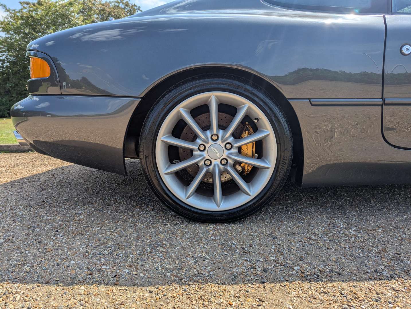 <p>2001 ASTON MARTIN DB7 VANTAGE</p>
