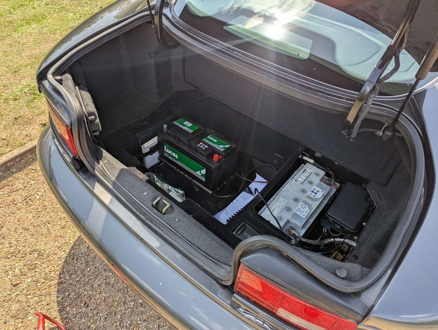 <p>2001 ASTON MARTIN DB7 VANTAGE</p>