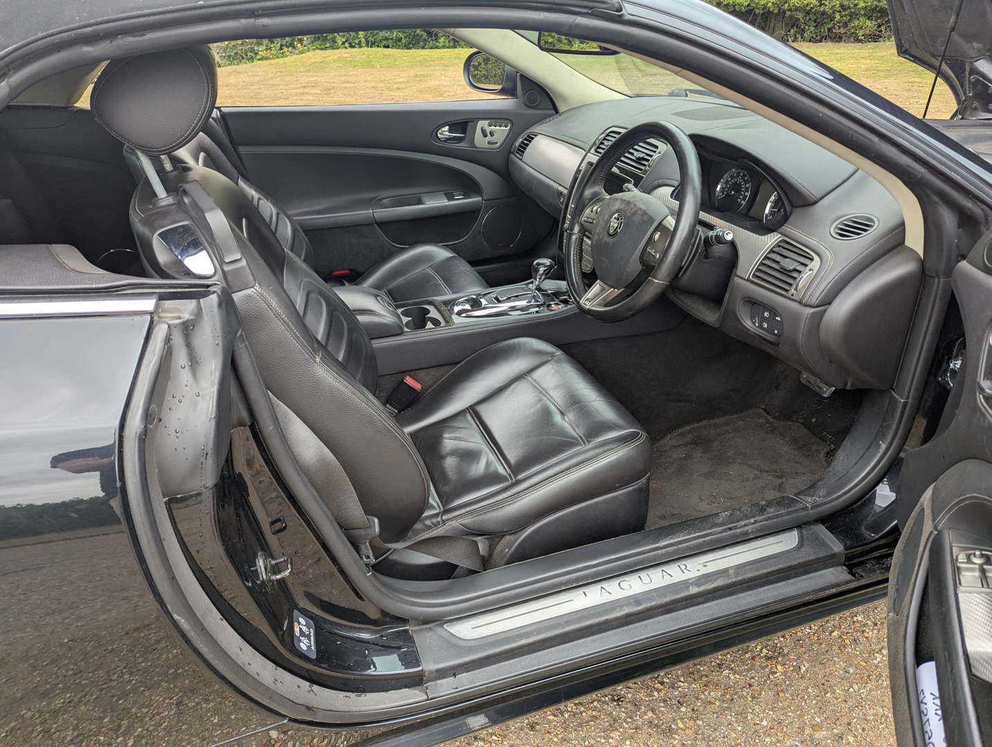 <p>2007 JAGUAR XKR 4.2 AUTO CONVERTIBLE</p>