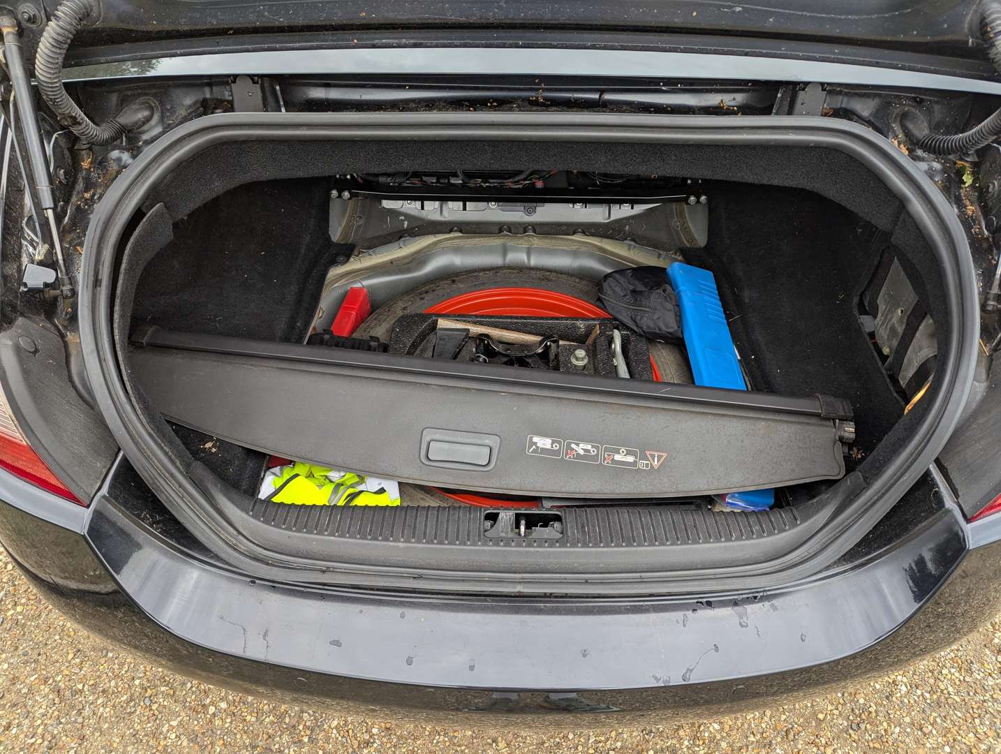 <p>2007 JAGUAR XKR 4.2 AUTO CONVERTIBLE</p>